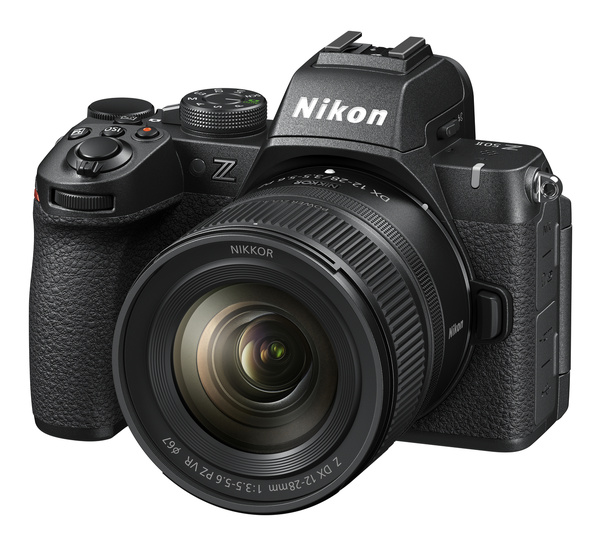 Nikon Z5II Hybride plein format avec objectif 2 24-50 f/4-6.3